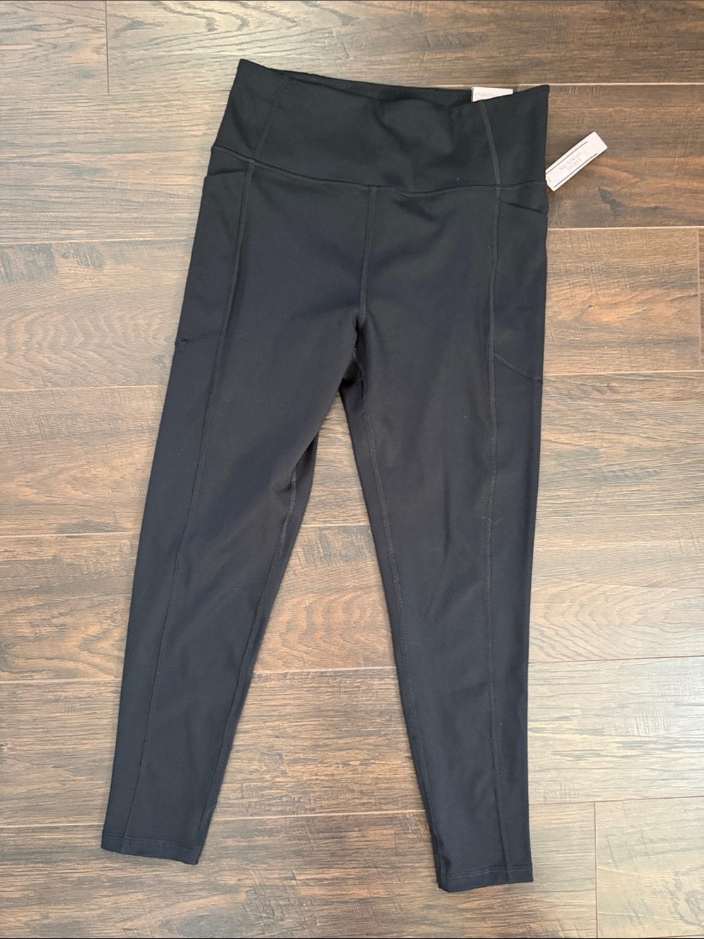Victorias Secret 7/8 Length Studio Leggings